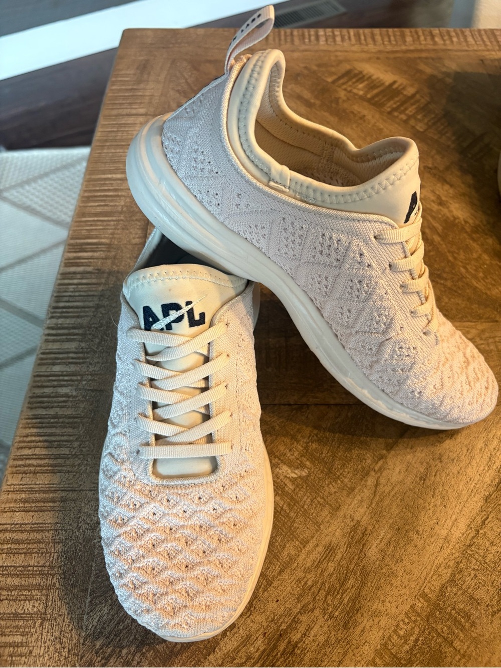 APL women’s Techloom phantom